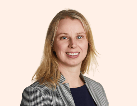Helen McPhee headshot